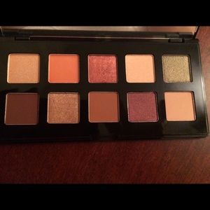 NYX Eye Shadow Palette